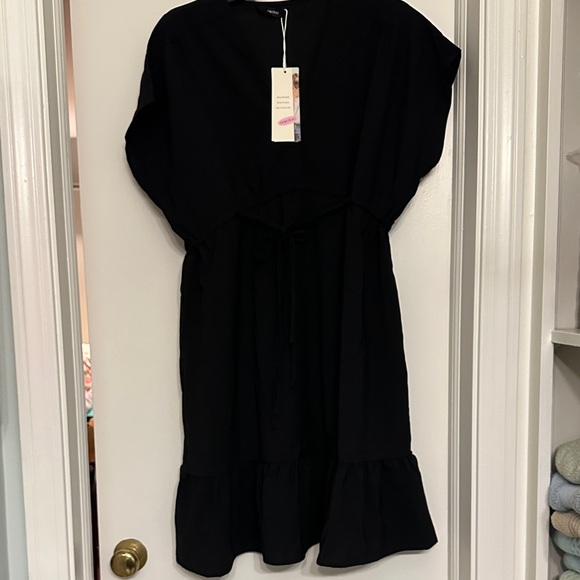 Dokotoo Dresses & Skirts - Elegant Black Women’s Dress